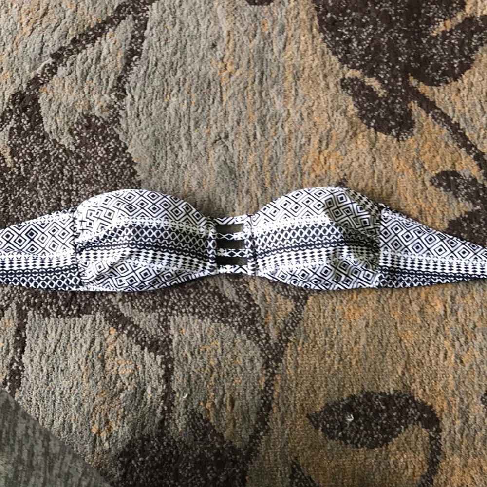 Swim top! - Picture 1 of 1
